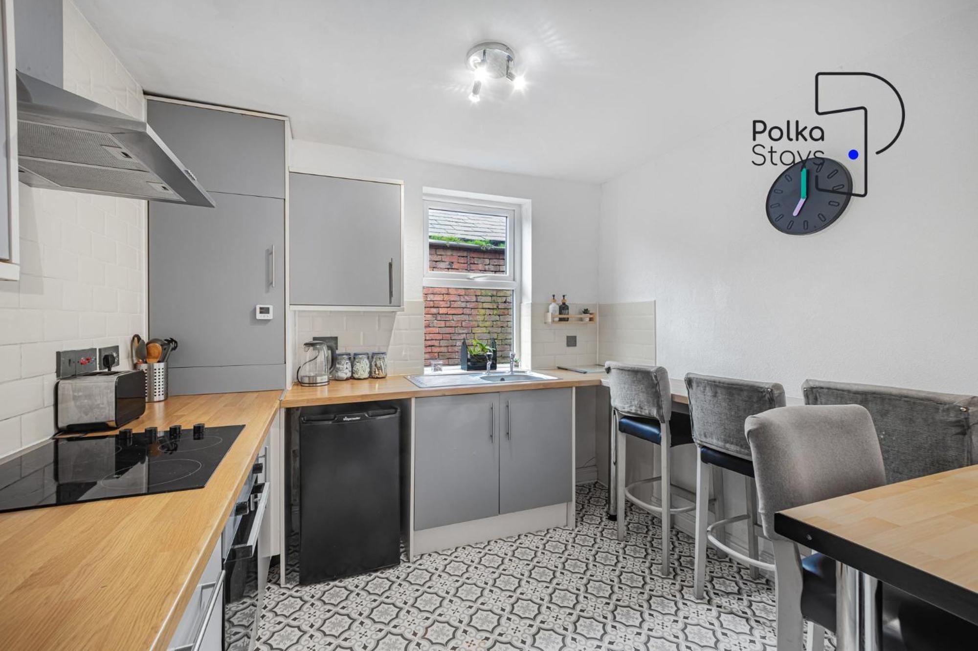 Polkadot Winter Gardens - Large Modern Apartments In Blackpool By Polkastays Exterior photo